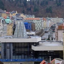 První etapa opravy Vřídelní kolonády končí. V květnu začne druhá