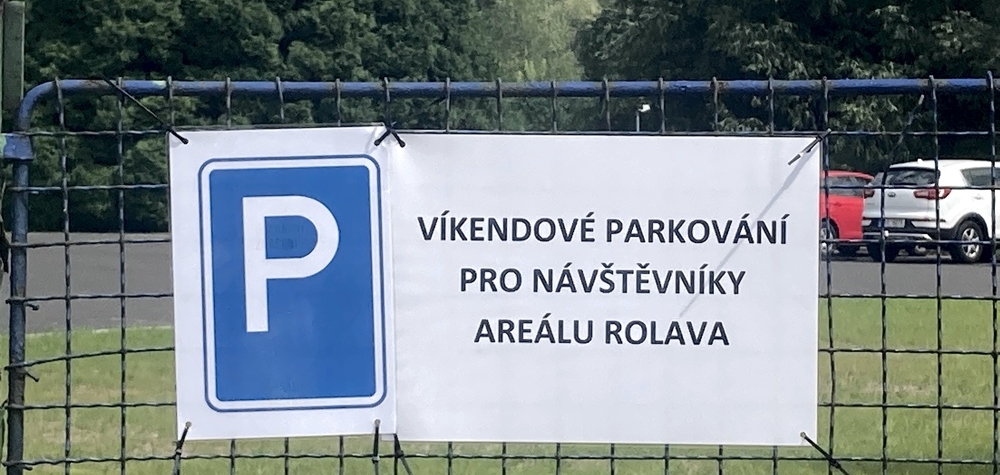 Nová parkovací místa na Rolavě