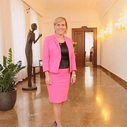 Jana Mračková Vildumetzová chce lobbovat za gigafactory v Karlovarském kraji, Poslankyně Jana Mračková Vildumetzová (ANO) byla včera večer zvolena místopředsedkyní Sněmovny.