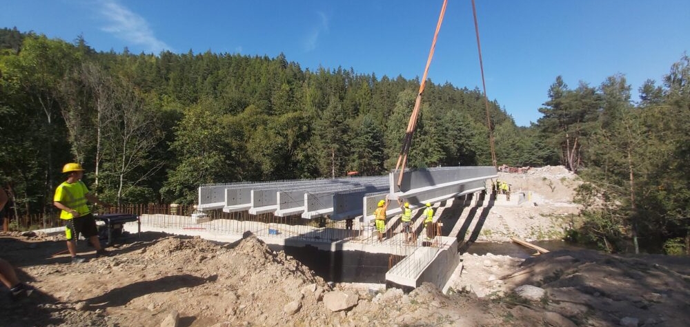 U Kfel probíhá oprava dvou mostů současně