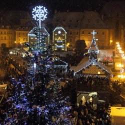 omezení vánoční výzdoby domů na chebském náměstí a pěší zóně , zprávy karlovarsko