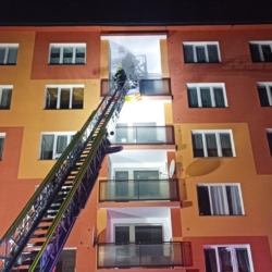 Požár bytu v Chodově si vyžádal jeden lidský život