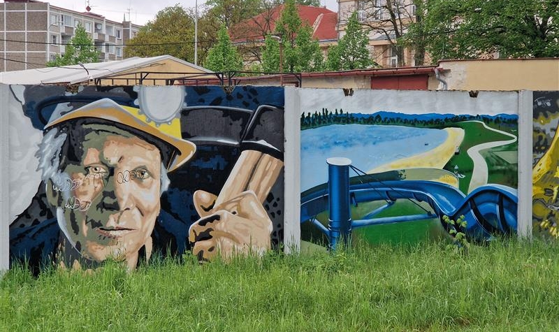 Neznámý vandal poškodil graffiti u sokolovského kláštera