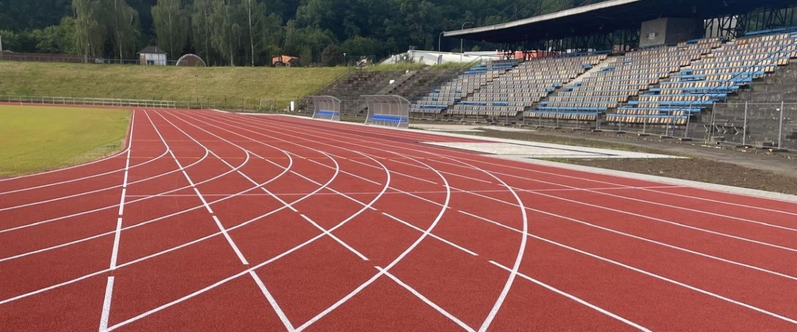 Slavnostní otevření atletického stadionu v Karlových Varech