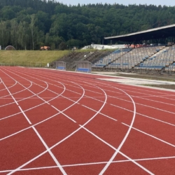 Slavnostní otevření atletického stadionu v Karlových Varech