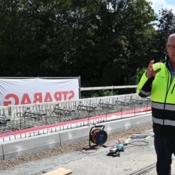 Karlovy Vary - Chebský most III se připravuje na zahájení školního roku.