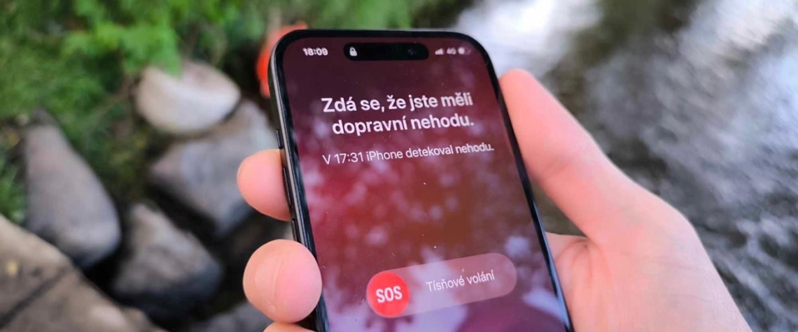 Vodáci převrátili loď, telefon automaticky volal o pomoc