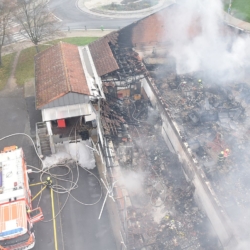 Za zapaleni Penny Marketu dostal mladik podminku