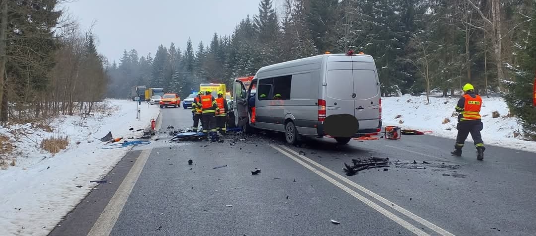 Při dopravní nehodě u Bečova zemřel člověk