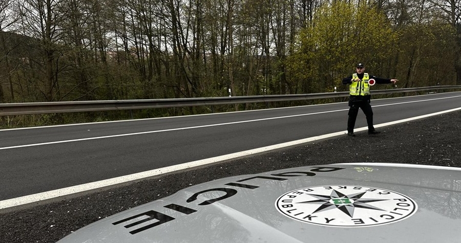 Policisté během Velikonoc zkontrolovali téměř 2 300 vozidel
