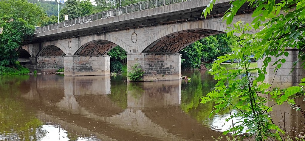 Karlovy Vary spojí opravu Chebského mostu i s projektem