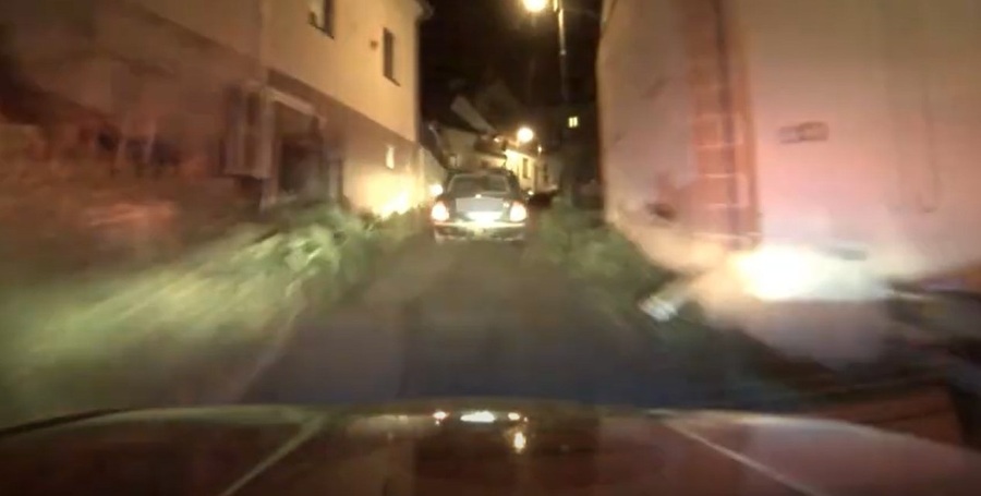 Policistům na Karlovarsku ujížděl řidič se zákazem řízení