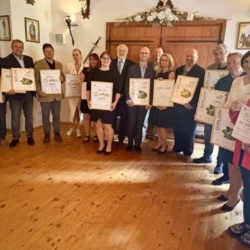 Ve Skalné ocenili nejlepší obce v třídění odpadu
