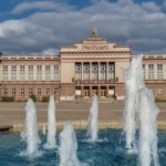 Rekonstrukce Domu kultury v Ostrově se prodraží
