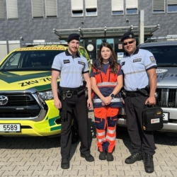 Jáchymovští policisté zachránili život muži, který byl v bezvědomí