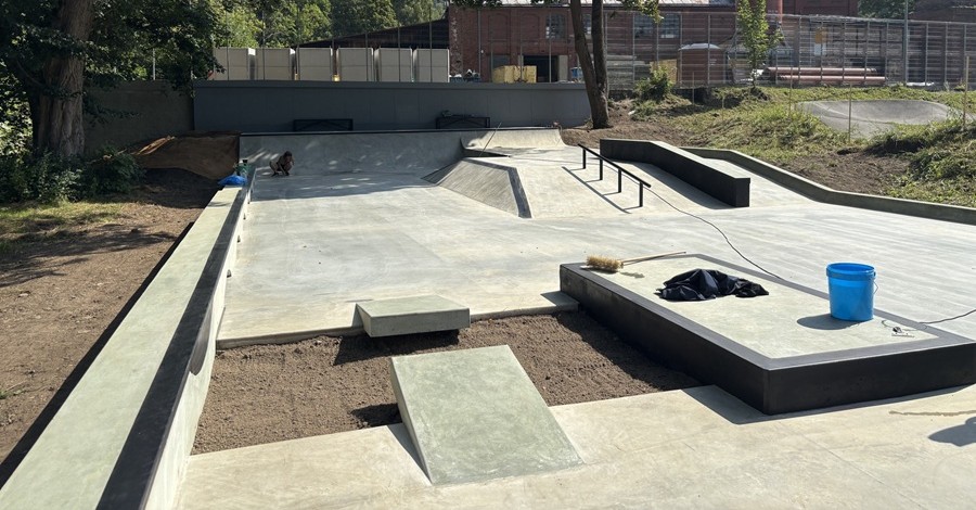 Novy skatepark v Kraslicich se otevre sportovcum v zari Nový skatepark v Kraslicích se otevře sportovcům v září