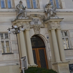 Psa vyhodil z okna, u soudu dostal čtyři roky vězení