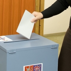 V Karlových Varech hledají členy volebních komisí
