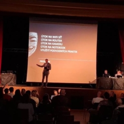 Cyber Show v Chebu odhalila hrozby digitálního světa