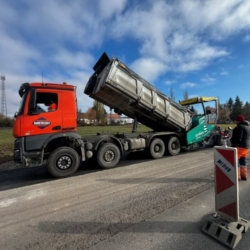 Rekonstrukce silnice u Okrouhlé jde do finále
