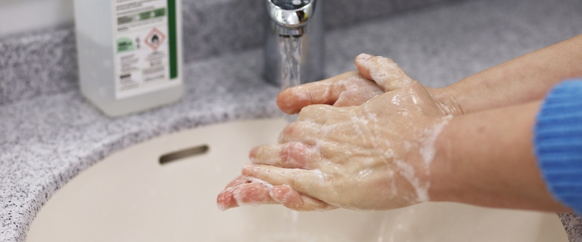 Karlovarský kraj hlásí zvýšený výskyt žloutenky typu A. Vyzývá lidi k důkladné hygieně