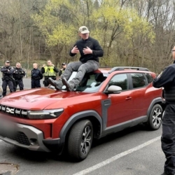 Karlovarští strážníci trénovali s policejním vyjednavačem