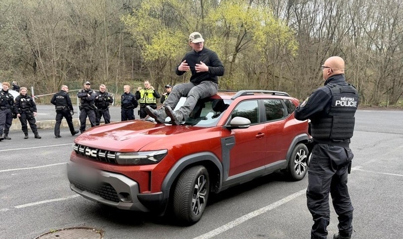Karlovarští strážníci trénovali s policejním vyjednavačem