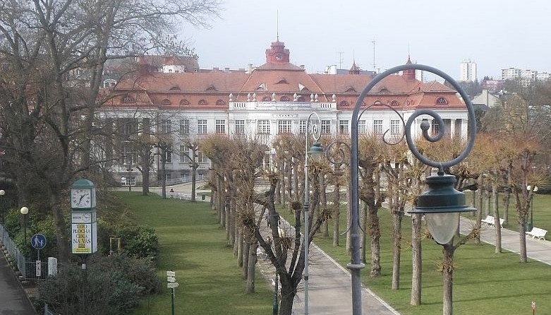 Karlovy Vary opraví střechu Alžbětiných lázní